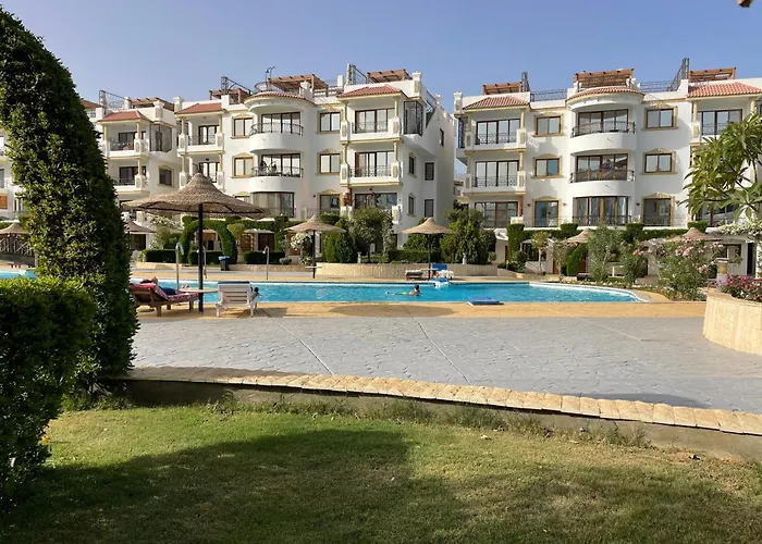 Hills Luxury With Pool View